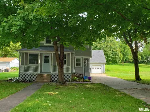 110 Towne St, Morrison, IL 61270 photo 1