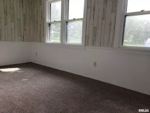 110 Towne St, Morrison, IL 61270 photo 15