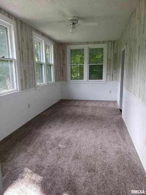 110 Towne St, Morrison, IL 61270 photo 14