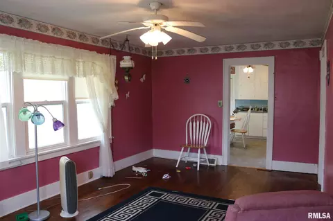 107 E 3rd St, Coal Valley, IL 61240 photo 6