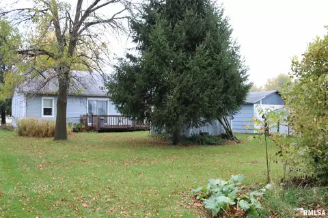 107 E 3rd St, Coal Valley, IL 61240 photo 4