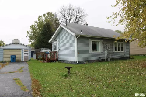 107 E 3rd St, Coal Valley, IL 61240 photo 2
