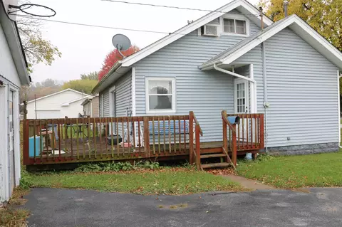 107 E 3rd St, Coal Valley, IL 61240 photo 3