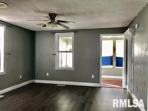 1850 2nd St, Moline, IL 61265 photo 7