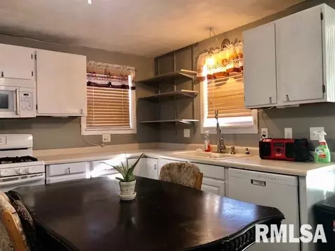 1850 2nd St, Moline, IL 61265 photo 5