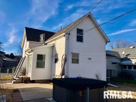 1850 2nd St, Moline, IL 61265 photo 2