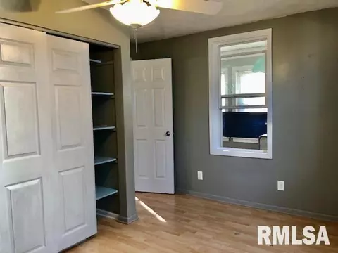 1850 2nd St, Moline, IL 61265 photo 10