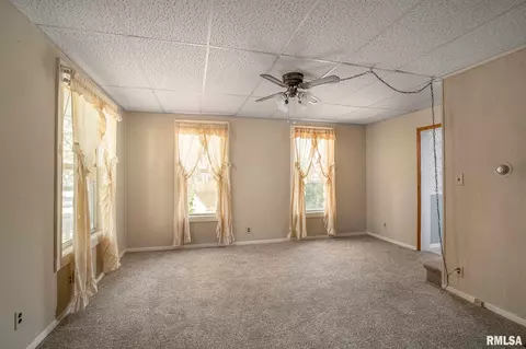 1540 15th Ave, Moline, IL 61265 photo 4