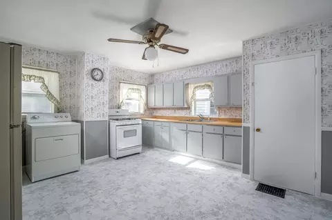 1540 15th Ave, Moline, IL 61265 photo 6