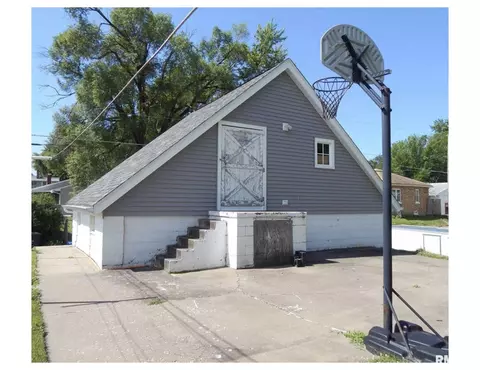 402 17th Ave, Moline, IL 61265 photo 16