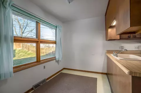5203 34th Ave, Moline, IL 61265 photo 7