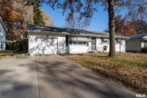 5203 34th Ave, Moline, IL 61265 photo 2