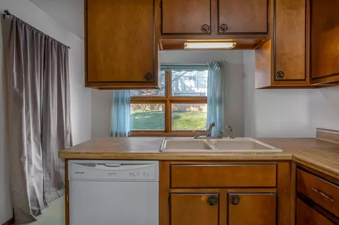 5203 34th Ave, Moline, IL 61265 photo 8