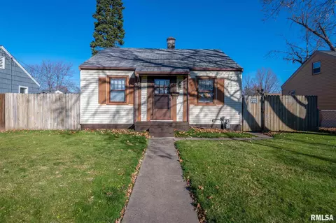 1513 Elm Ln, Moline, IL 61265 photo 1