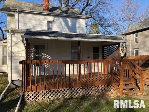 605 E 2nd St, Kewanee, IL 61443 photo 3