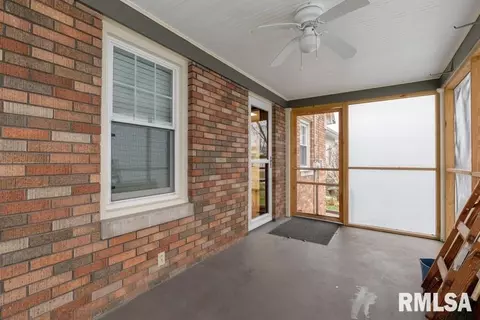 276 6th St, Silvis, IL 61282 photo 14