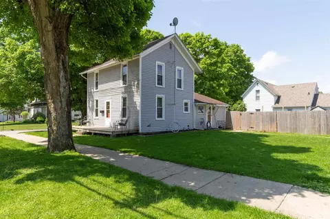 209 S Orange St, Morrison, IL 61270 photo 1