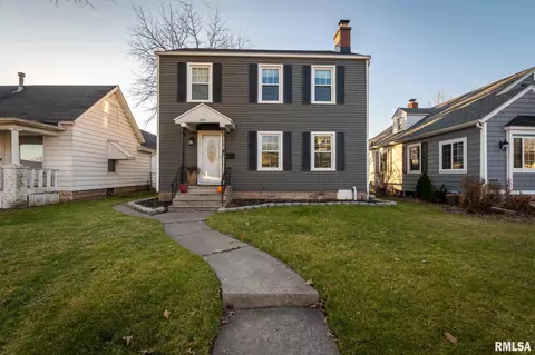 1919 30th St, Moline, IL 61265 photo 1