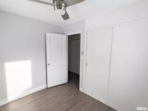 1013 38th St, Moline, IL 61265 photo 15