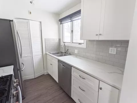1013 38th St, Moline, IL 61265 photo 9