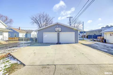 908 9th Ave, Fulton, IL 61252 photo 2