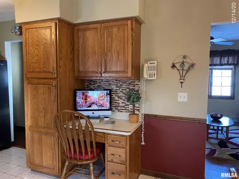 845 S Pluto St, Geneseo, IL 61254 photo 8