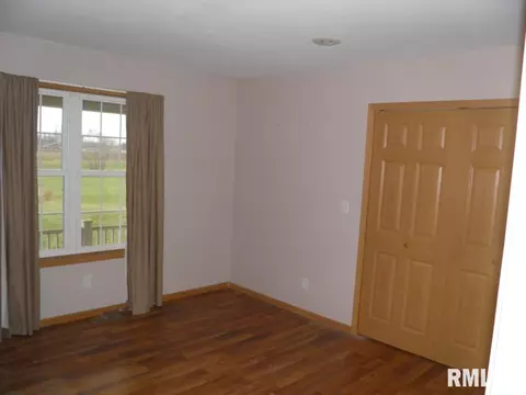 12751 Walnut St, Sterling, IL 61081 photo 7