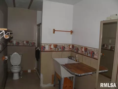 12751 Walnut St, Sterling, IL 61081 photo 14