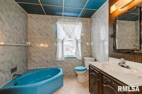 1711 15th St, Moline, IL 61265 photo 24