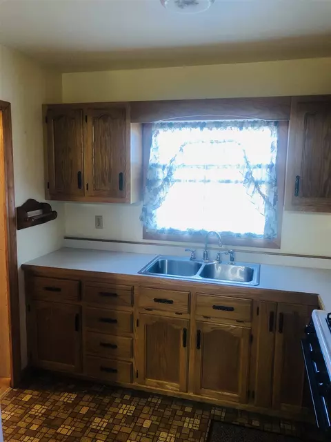 118 Clark St, Chenoa, IL 61726 photo 6