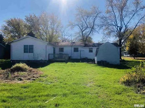 118 Clark St, Chenoa, IL 61726 photo 17