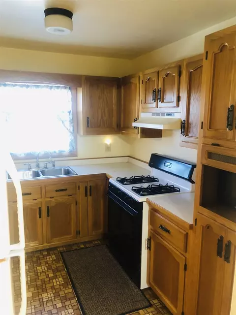 118 Clark St, Chenoa, IL 61726 photo 7