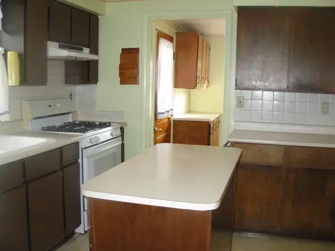 147 14th St, Silvis, IL 61282 photo 10