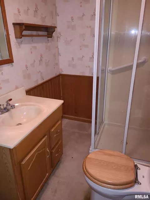 2410 47th St, Moline, IL 61265 photo 7
