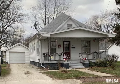 807 Beach St, Kewanee, IL 61443 photo 1