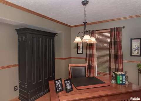 112 Golfview Dr, Eldridge, IA 52748 photo 10