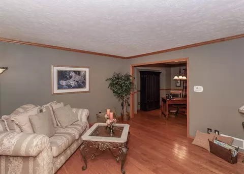 112 Golfview Dr, Eldridge, IA 52748 photo 7
