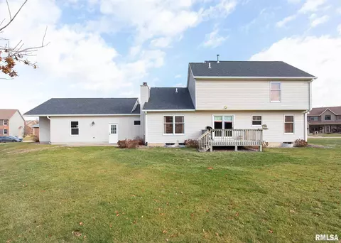 112 Golfview Dr, Eldridge, IA 52748 photo 4