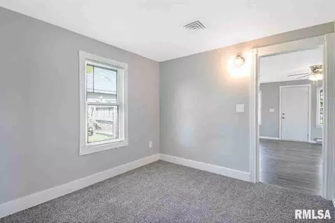 4110 22nd Ave, Moline, IL 61265 photo 9