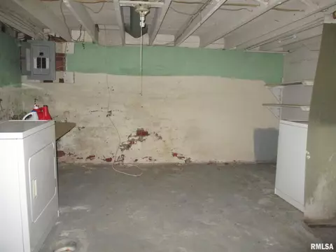 714 E 7th St, Kewanee, IL 61443 photo 18