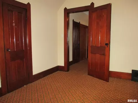 714 E 7th St, Kewanee, IL 61443 photo 12
