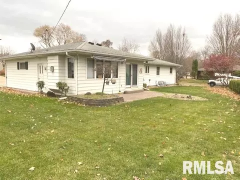 2319 3rd St, Moline, IL 61265 photo 2