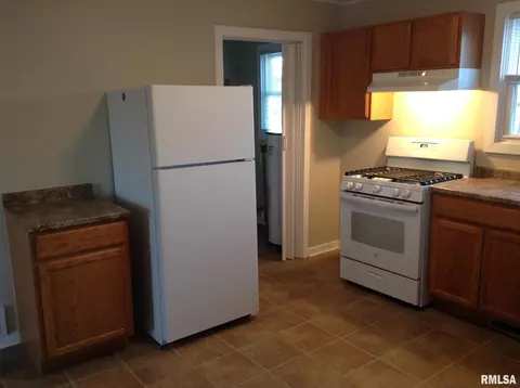 1212 11th St, Silvis, IL 61282 photo 12