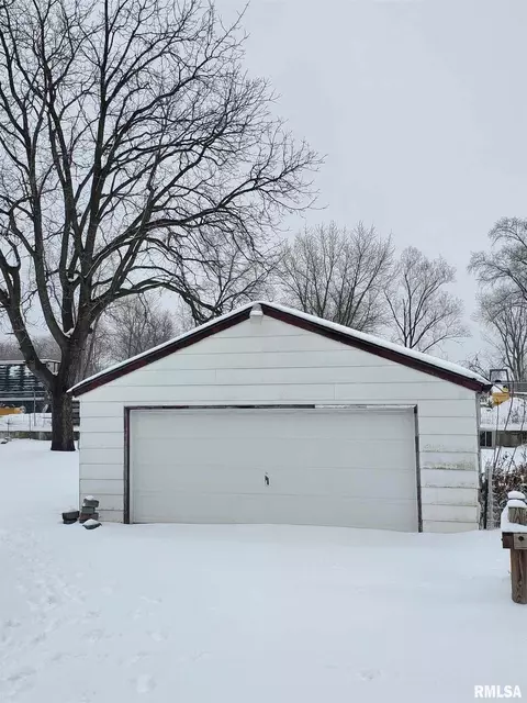 4016 15th St, Moline, IL 61265 photo 12