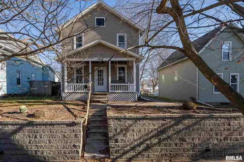 1828 12th St, Moline, IL 61265 photo 1