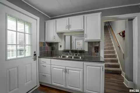 1828 12th St, Moline, IL 61265 photo 6