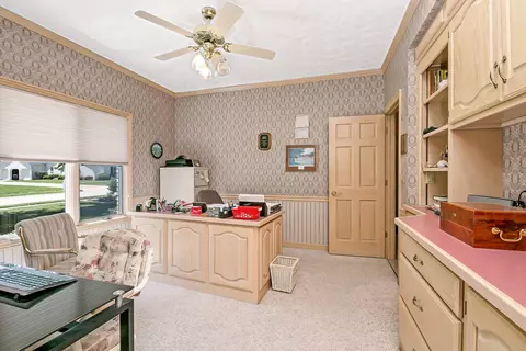 3717 37th Ave, Moline, IL 61265 photo 5