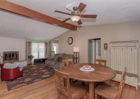 1828 38th St, Moline, IL 61265 photo 10