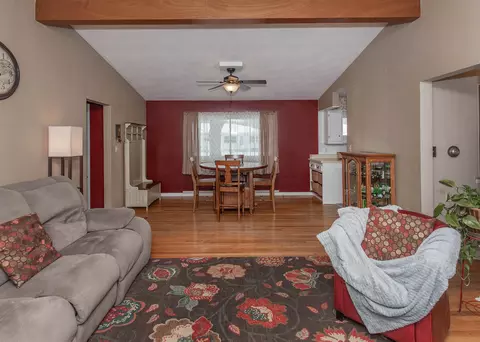 1828 38th St, Moline, IL 61265 photo 6