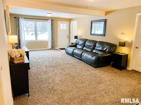 3830 32nd Ave, Moline, IL 61265 photo 5